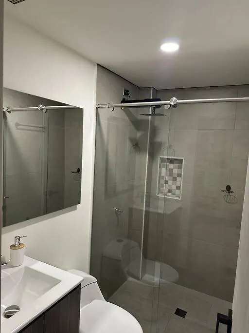 Apartamento Nuevo Laureles-Estadio 500 Mb Internet Medellin