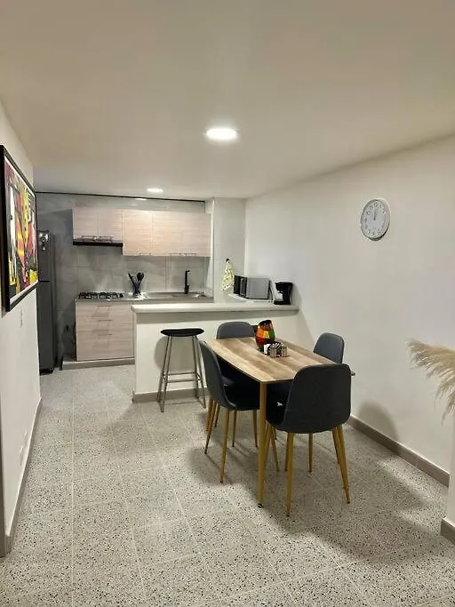 Apartamento Nuevo Laureles-Estadio 500 Mb Internet Medellin